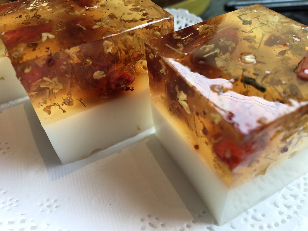Goji Berry Osmanthus Coconut Jelly Cake 椰汁杞子桂花糕 (3) | DRAGON BEAUX